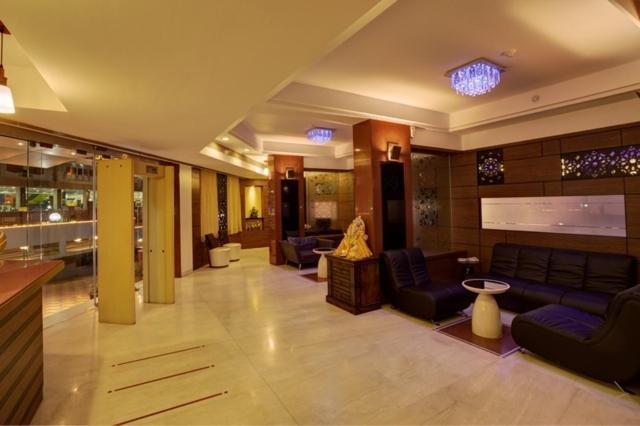 ホテル アンビエンス エクセレンシー Pimpri-Chinchwad エクステリア 写真